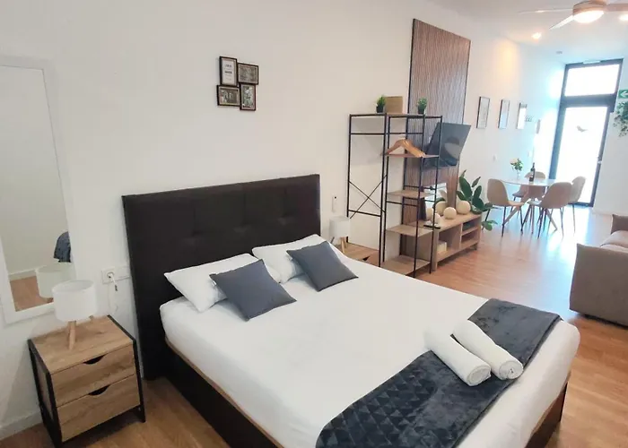Ballena - Modern Apt - Near Bioparc By Rio Turia Apartments Apartmán